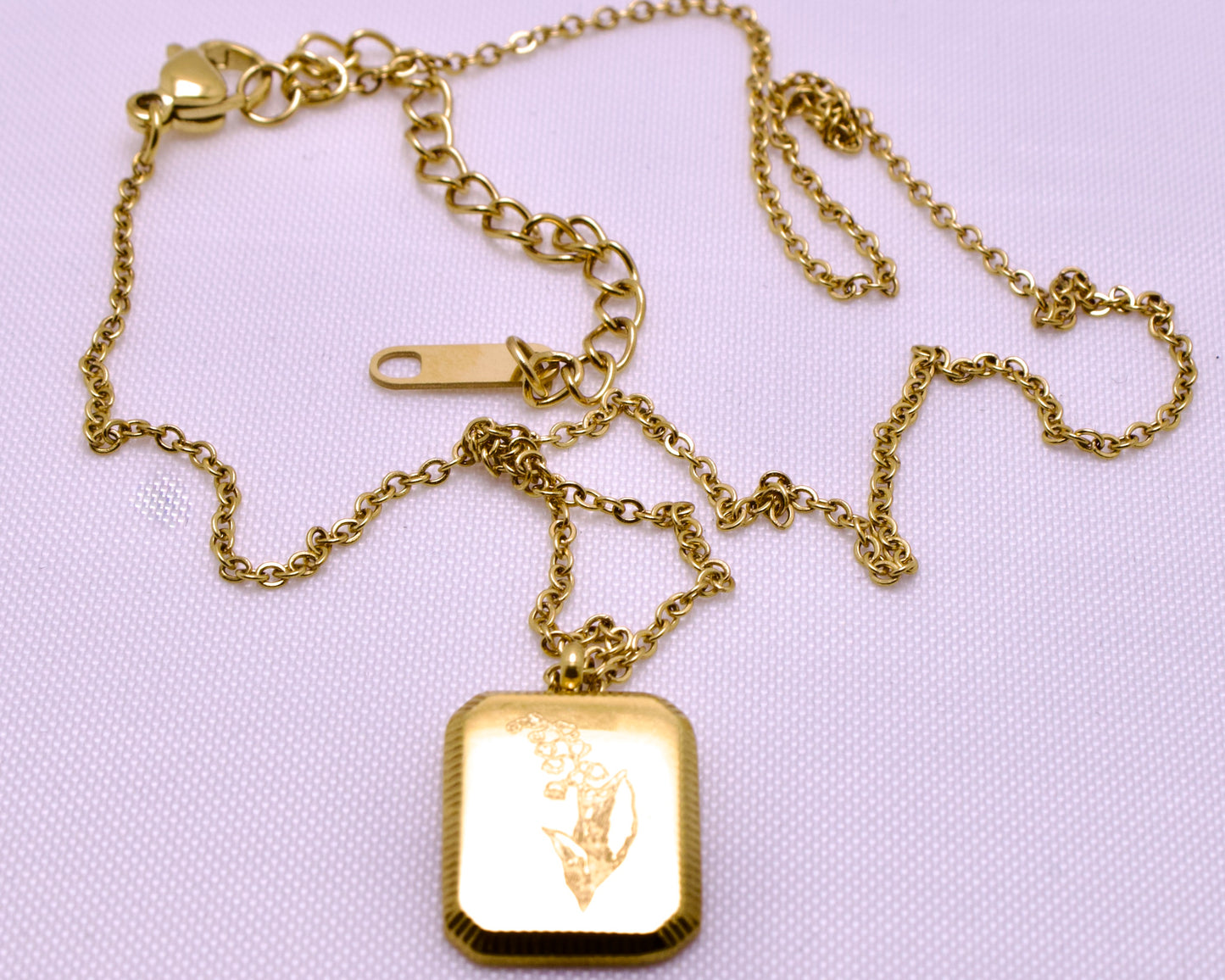 11 Vintage Engrave Square Flower Pendant Necklaces | Patterson Jewelry