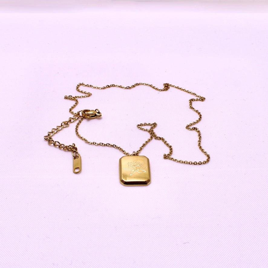 11 Vintage Engrave Square Flower Pendant Necklaces | Patterson Jewelry